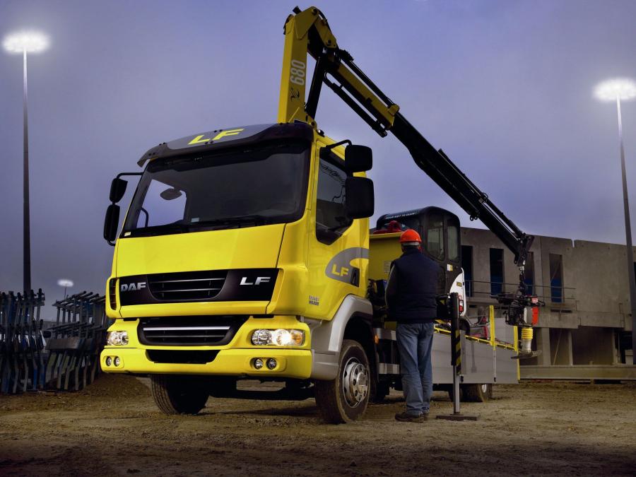  DAF LF45 4x2 FA Day Cab Crane 2006 года  (фото 2 из 2)